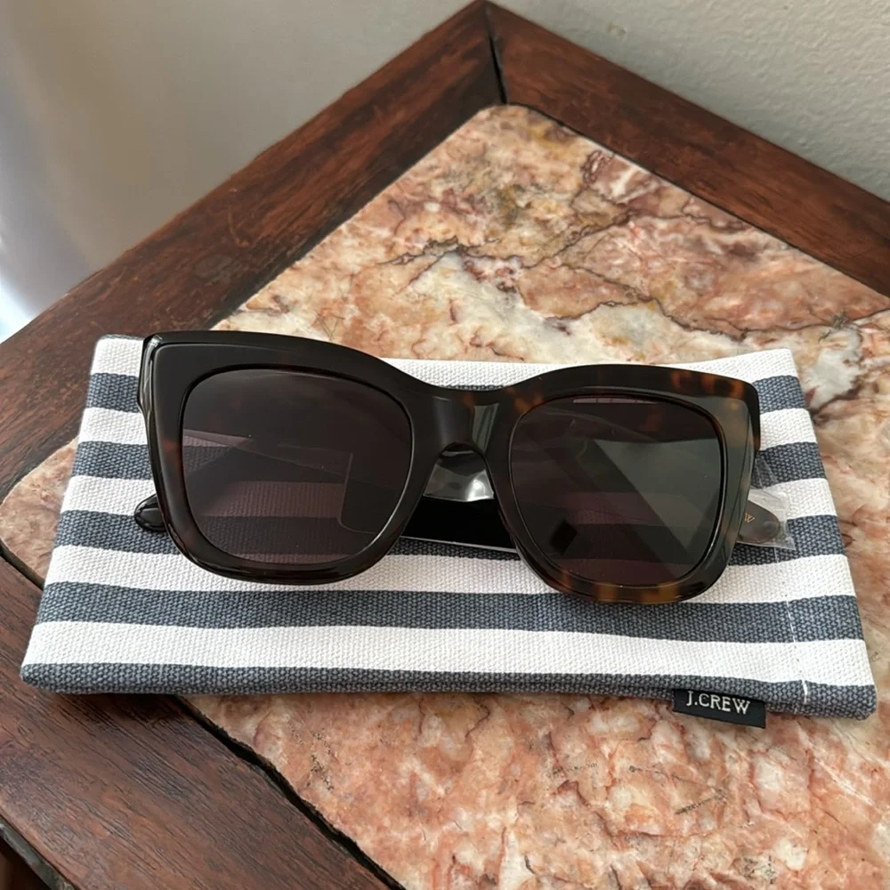 J.Crew Mallorca cat-eye sunglasses BZ560
